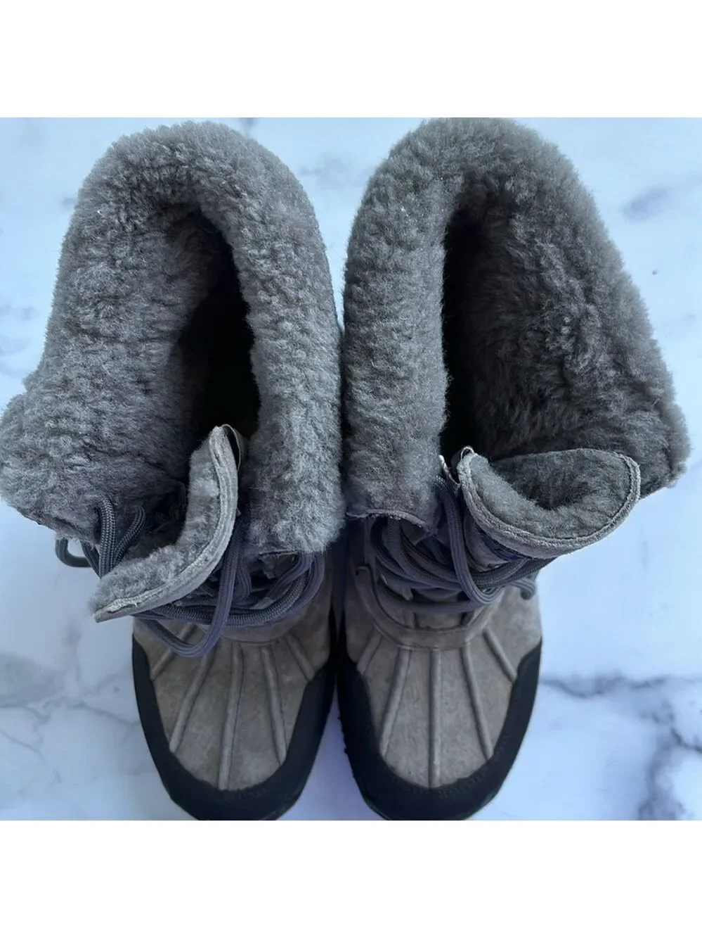 UGG Adirondack Winter Boots Grey Blue Plaid Size Womens US 5 Unisex